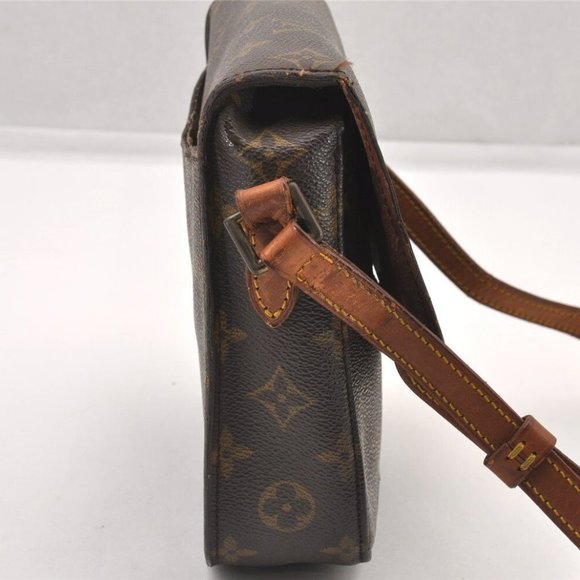 Authentic Louis Vuitton Monogram Saint Cloud MM - Picture 6 of 16